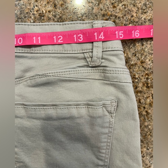 DEMOCRACY Tan "Ab"solution® High Rise Ankle Jean May be cropped Size 10 EUC - Picture 3 of 6